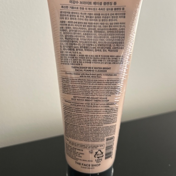 Brand New Face Shop a rice Water Bright Cleansing foam - Picture 2 of 2